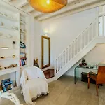 Manu Mykonos Next To The Quality Brand & ホテル カラファティス