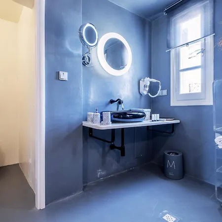 Manu Mykonos Next To The Quality Brand & Kalafati