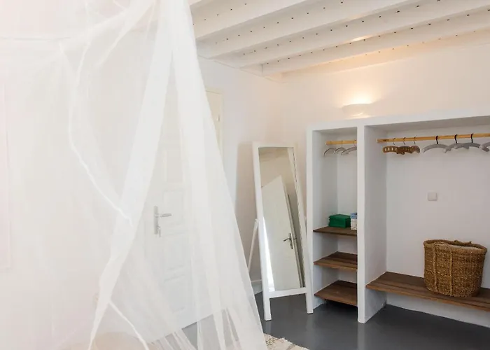 Manu Mykonos Next To The Quality Brand & מלון